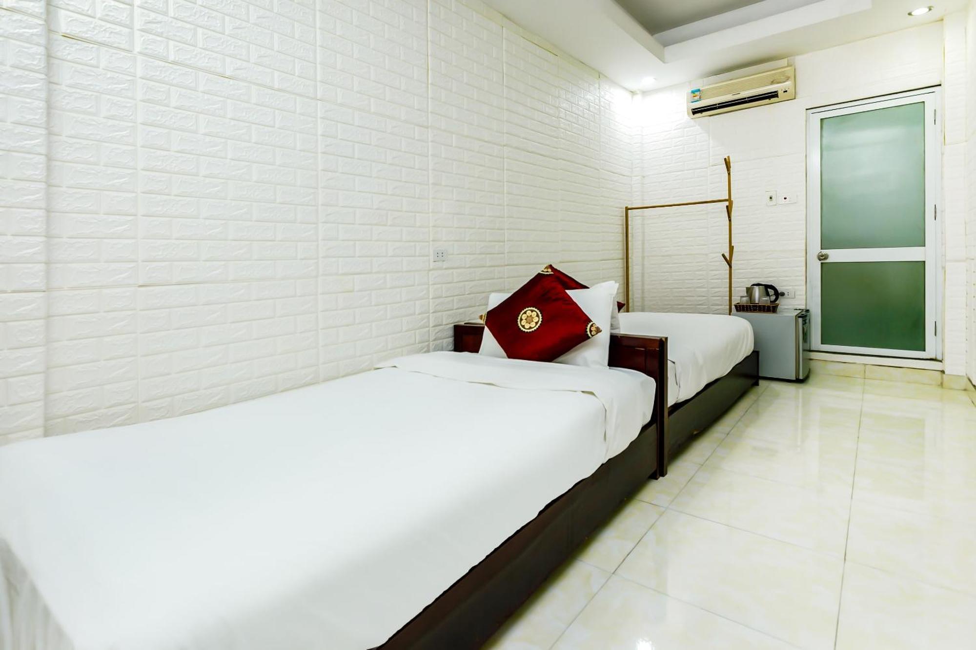 Oyo 604 Queen Hotel Spot-On Hanoi Zewnętrze zdjęcie