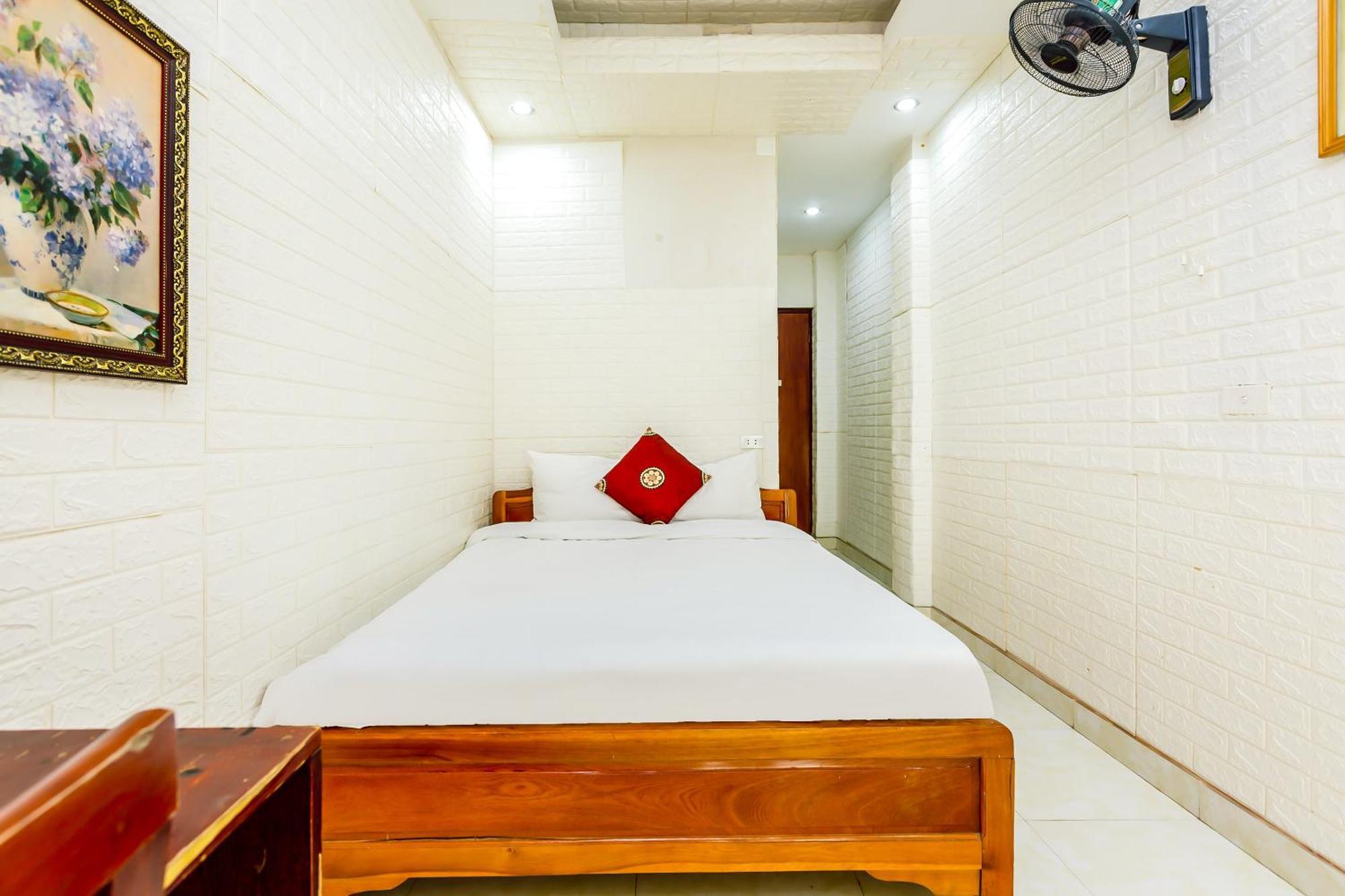 Oyo 604 Queen Hotel Spot-On Hanoi Zewnętrze zdjęcie